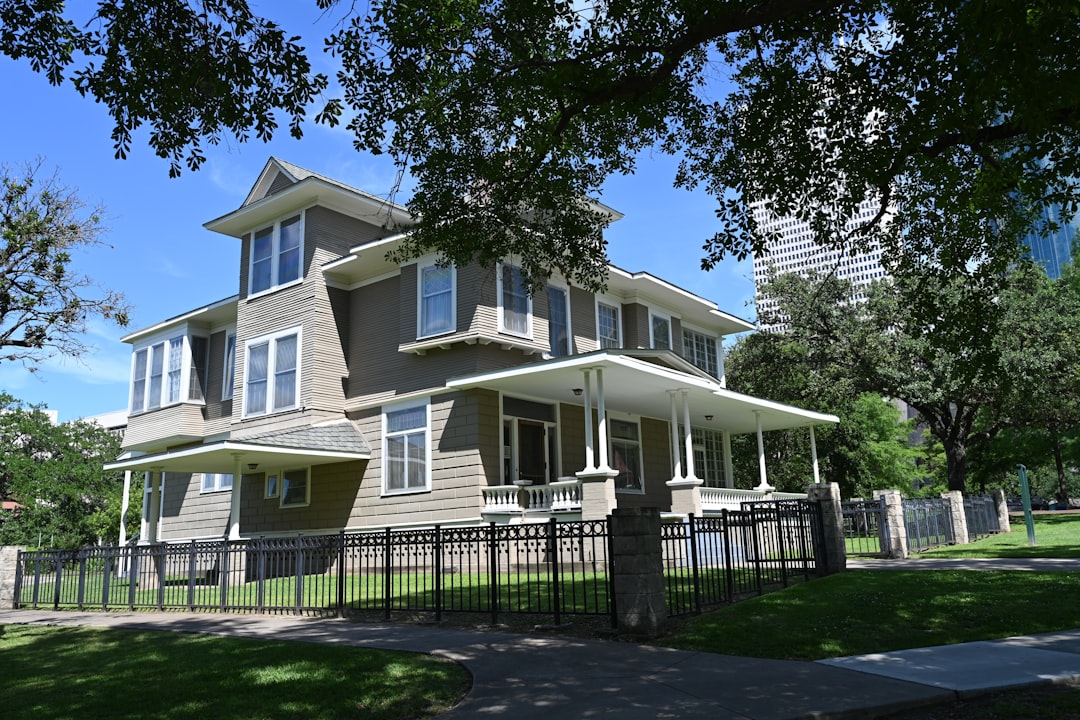 Garden Oaks Contemporary